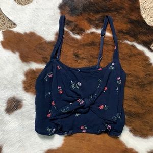 Hollister crop top XS